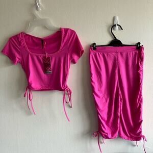 True rock 2 piece outfit pink xx- large :)